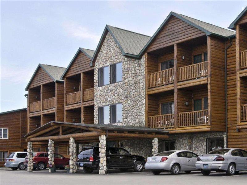 Super 8 By Wyndham Bridgeview Of Mackinaw City Exteriér fotografie