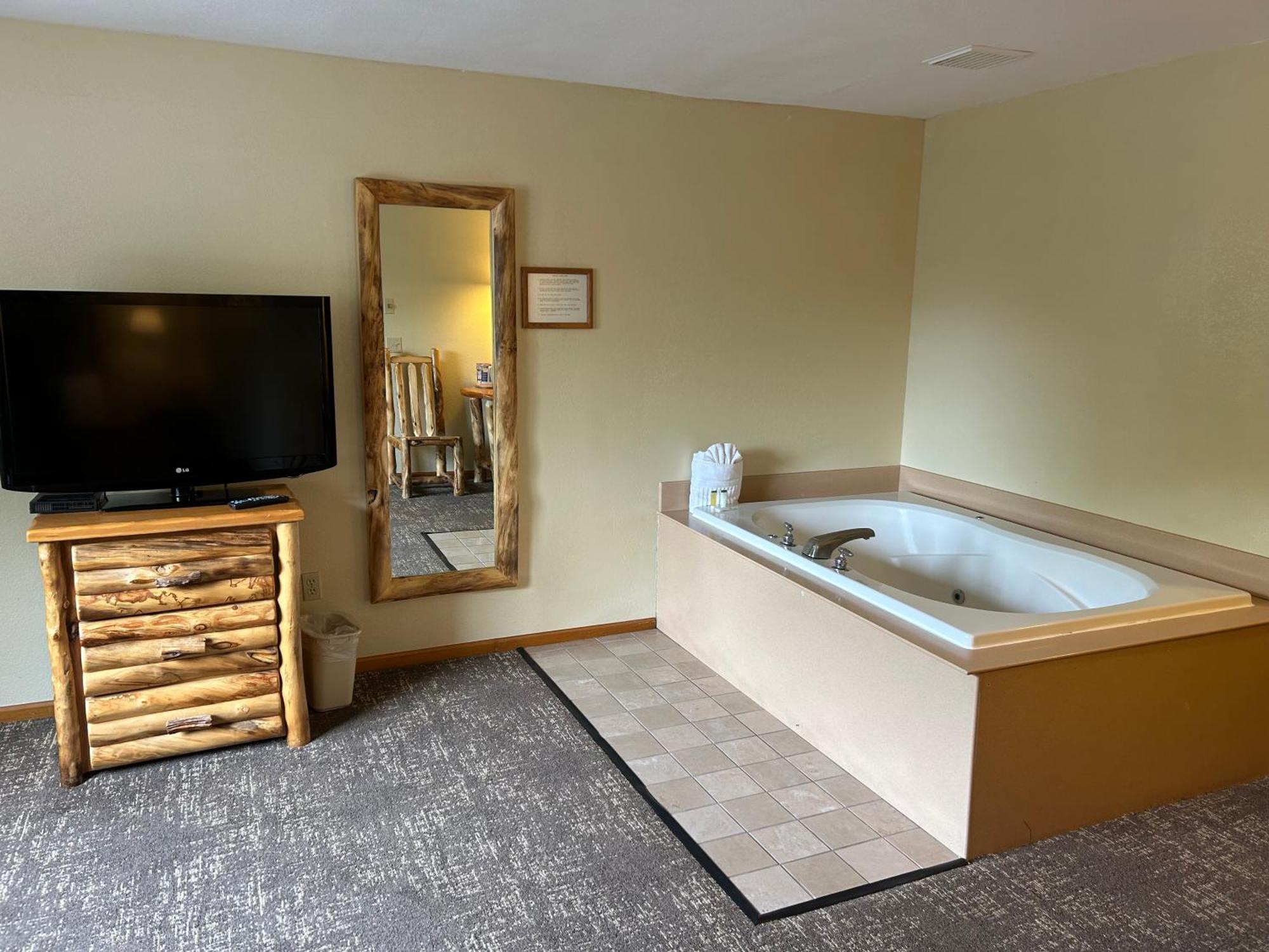 Super 8 By Wyndham Bridgeview Of Mackinaw City Exteriér fotografie